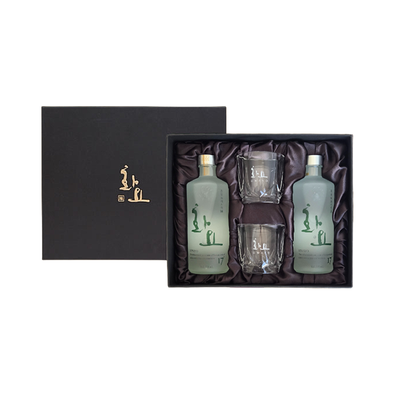HWAYO Premium Soju 17% - Gift Set
